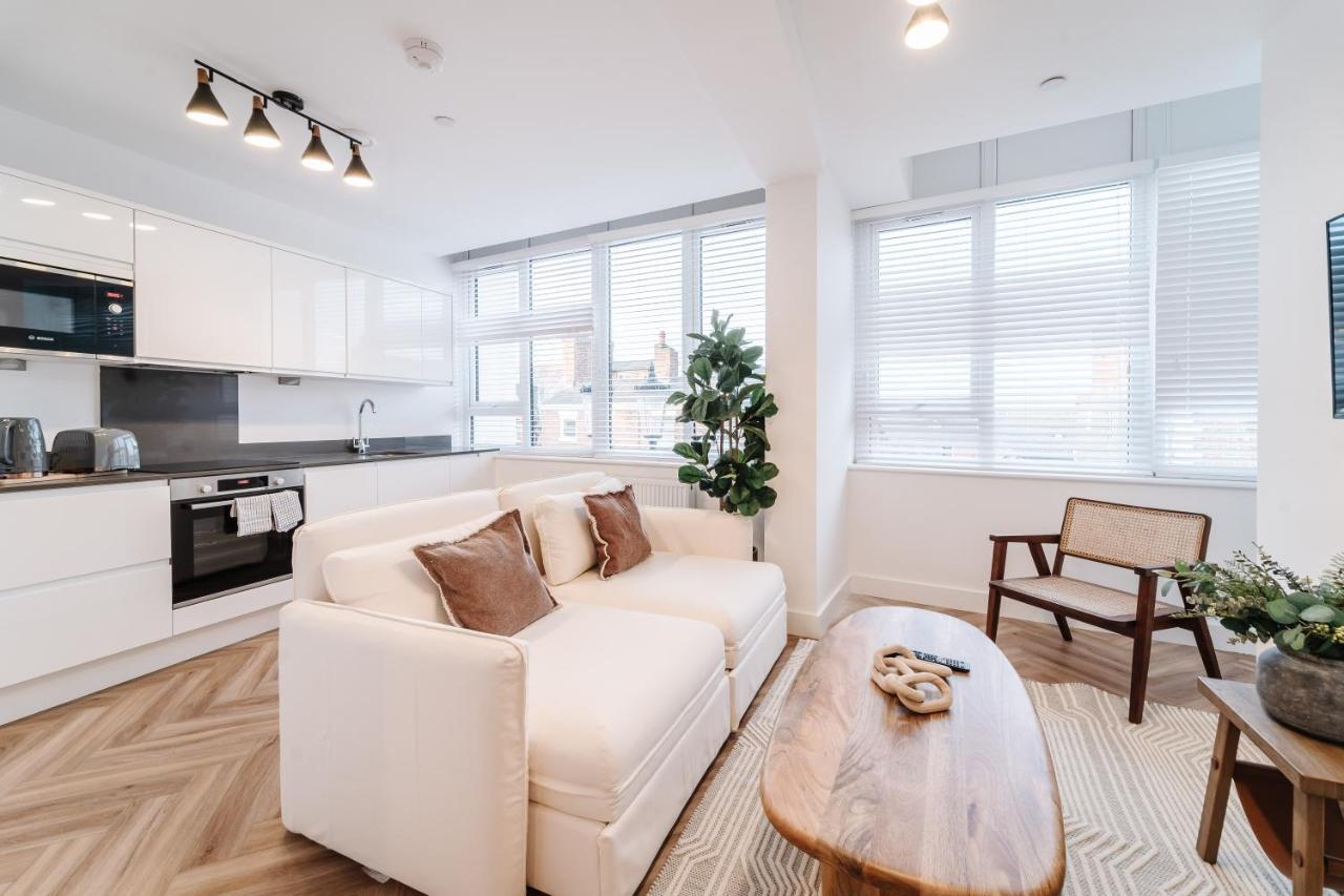 Royal House Stylish Apartments - צ'סטר מראה חיצוני תמונה