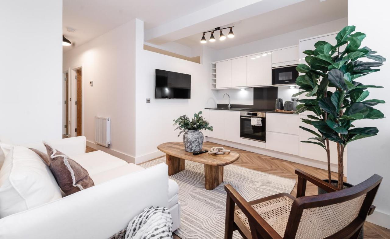Royal House Stylish Apartments - צ'סטר מראה חיצוני תמונה